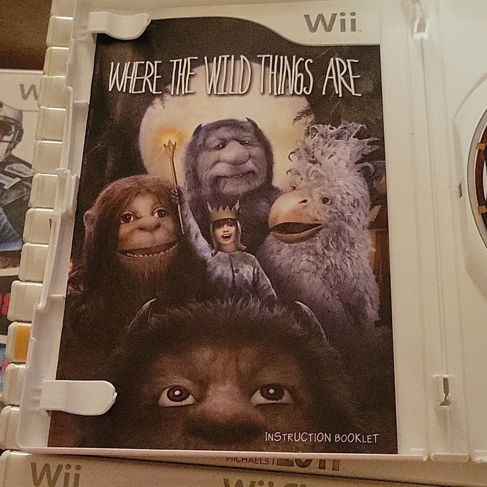 Where the Wild Things Are - Wii Game No Visible Stratches Original Case & Papers